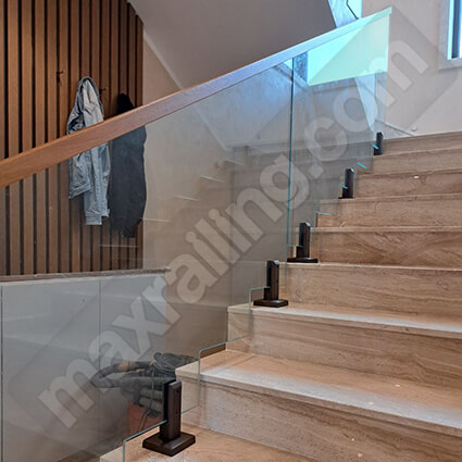 Парапет за стълби Правец